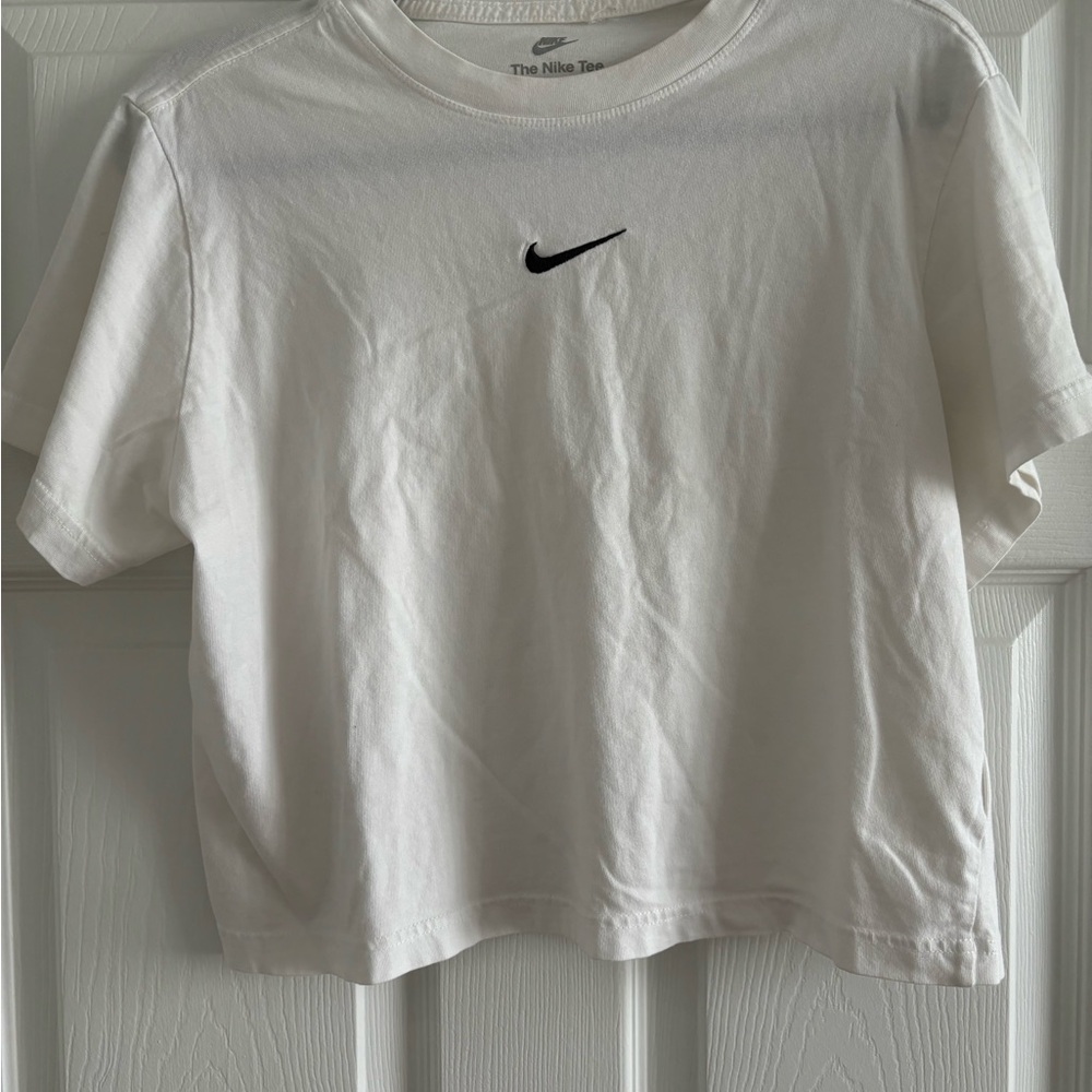 Nike White Cropped T-Shirt